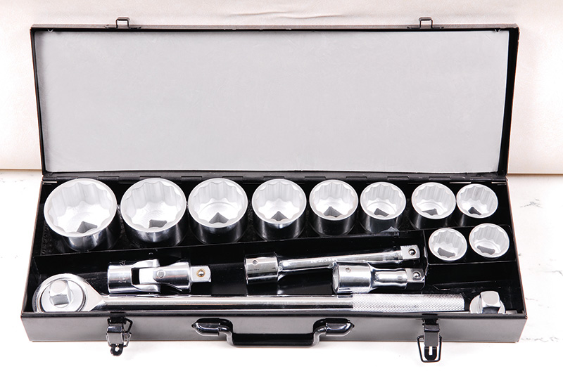 3/4"DR:30-60mmX15件公制套筒扳手